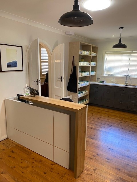 A welcoming reception, waiting area, and kitchen facilities designed to provide an excellent client experience.