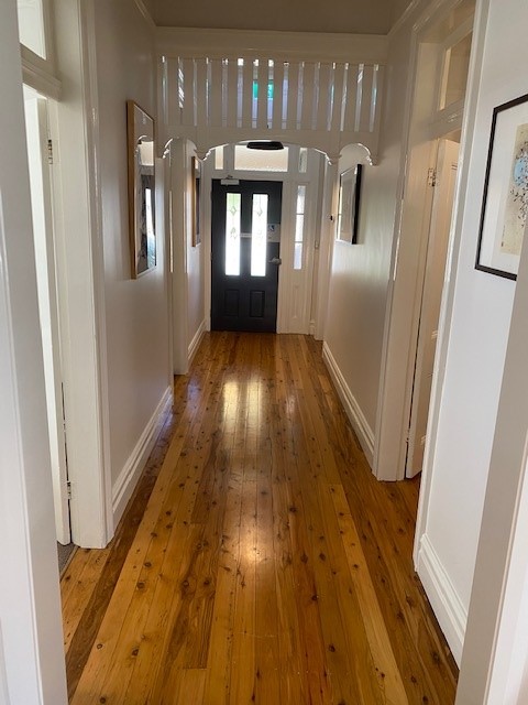 The quiet, professional hallway leading to our independent multidisciplinary consulting rooms.